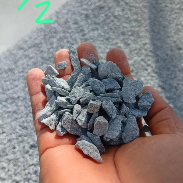1/2" Granite Chippings (No. 3 Size) – For Parapet, Pillars & Floor Blinding